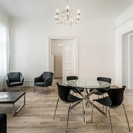 Apartment Riverside Molnar26 *